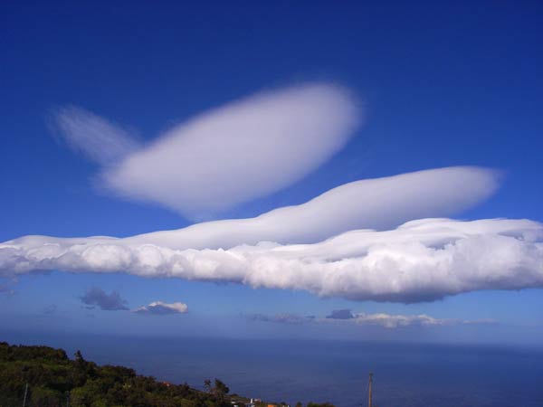 Wolkenspiele auf der Ostseite im Tiefdruckgebiet