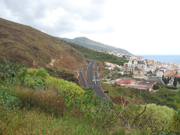 Abschnitt der Umgehungsstraße von Santa Cruz de La Palma